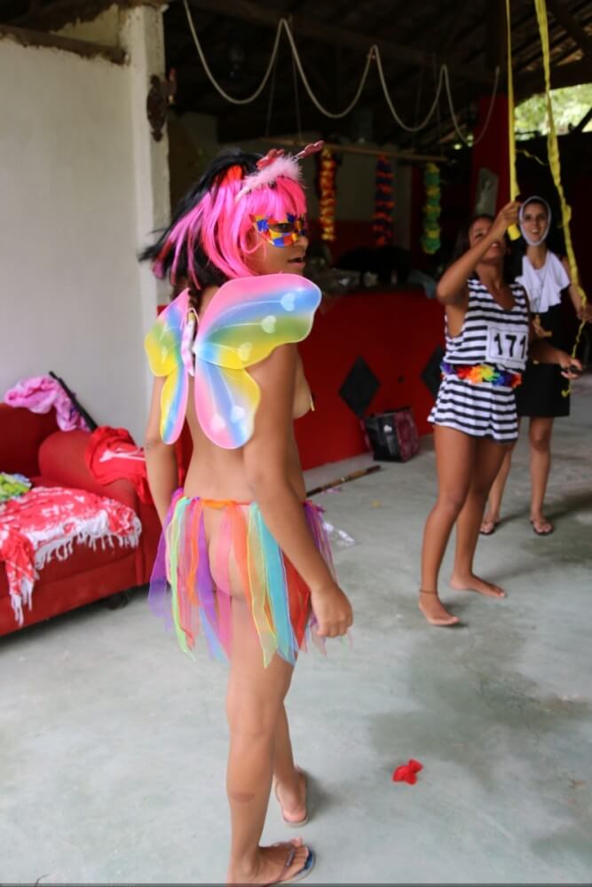 Tropical carnival photo gallery - Naturism as a Way of Life