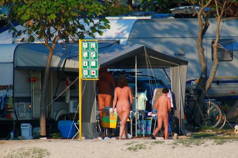 Ula FKK Camping photo gallery - Nudism is permitted throughout the entire territory