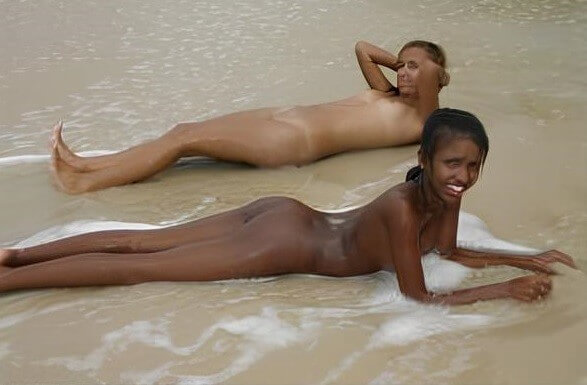 Brazilian Nudists # 1 pics - Visit a nudist beach