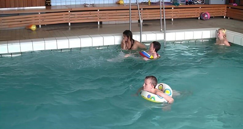Swimming center club Full HD - In naturism, sincerity and honesty are valued