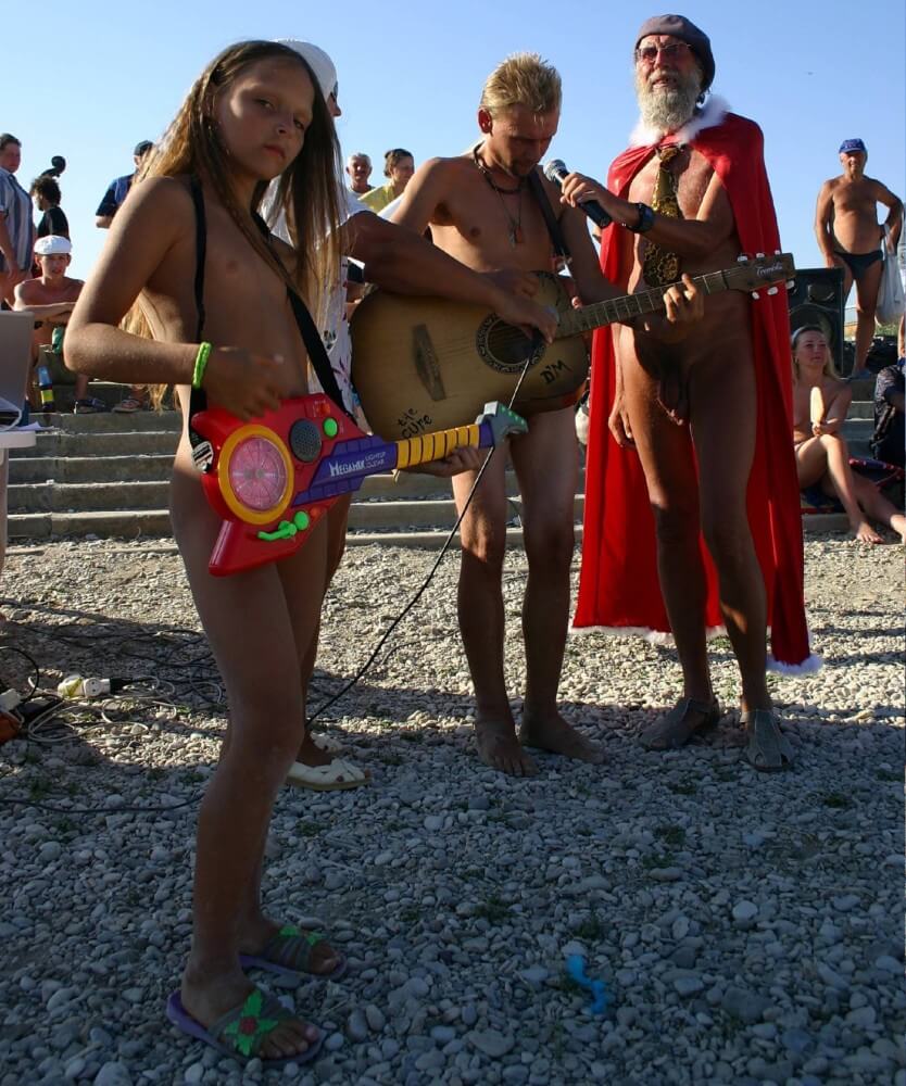 Naturist Beach Contests photos - Naturalness and freedom go hand in hand with naturism