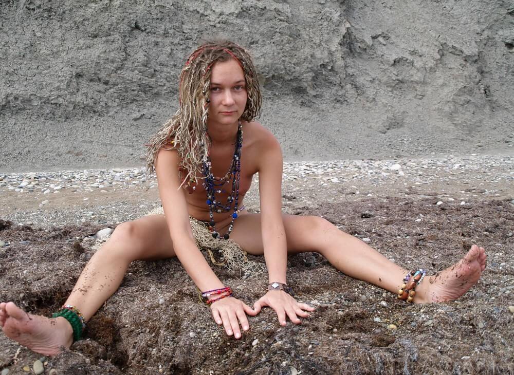 Naturists Rocky Stream Pixie Girls photos - Only nudism and nothing else