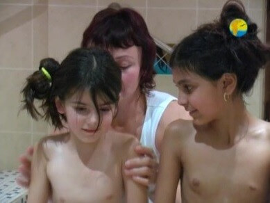 Naturist Freedom: Girls In Sauna upd - The naked body is an expression of freedom