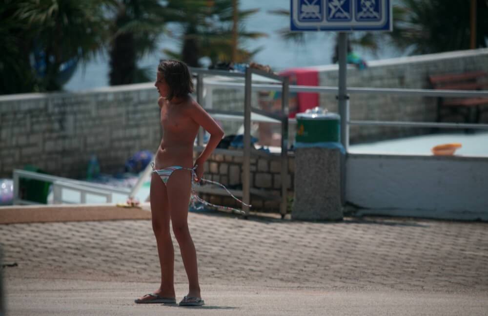 Naturist Pool Walkaround pics - What is naturist tourism