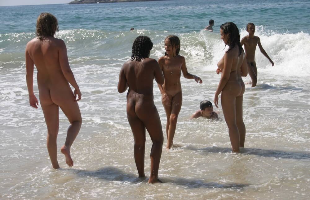 Brazils Water Refreshing pics - Nudity is a natural way to express respect for nature and oneself