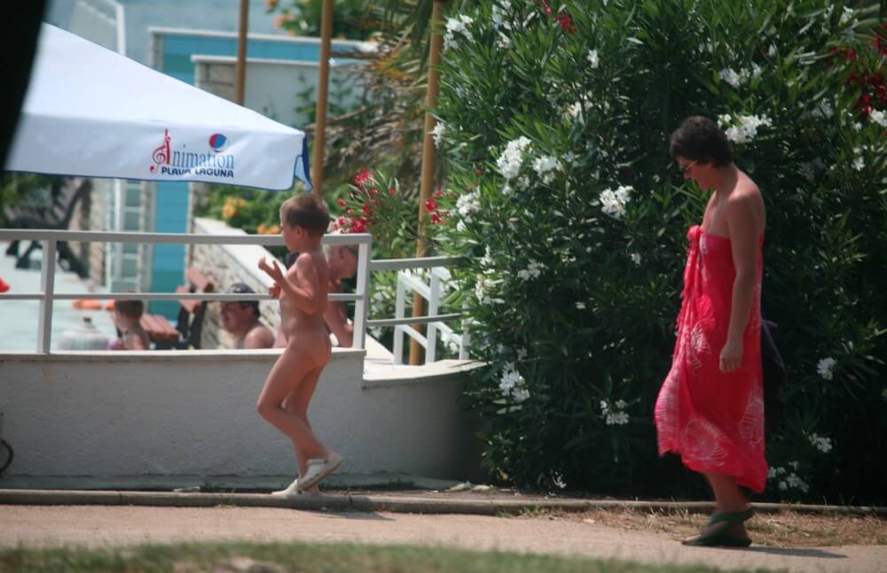 Naturist Pool Walkaround pics - Nature is the best home for those who practice naturism and nudism