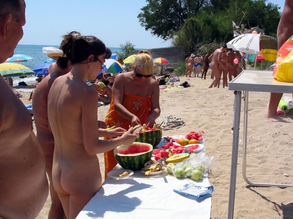 Bulgarian Nude Day Preps pics - The idea of self-acceptance and self-respect is important among naturists