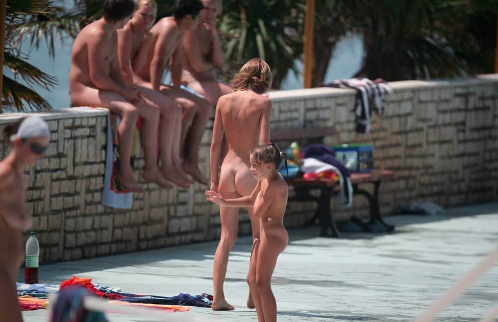 Ledge Group Naturists pics - Nudism is part of life
