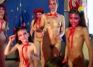 Naturist Freedom: Bu Bu Bu - Nudism helps people overcome their insecurities