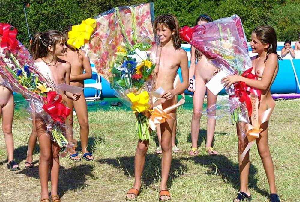 Nudism photo gallery # 2 - Living without unnecessary worries or restrictions is the essence of naturism