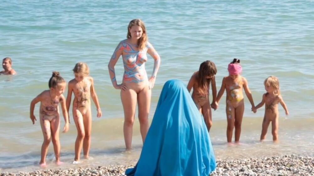 Neptune Day Full HD - Peace and tranquility are important values for naturists