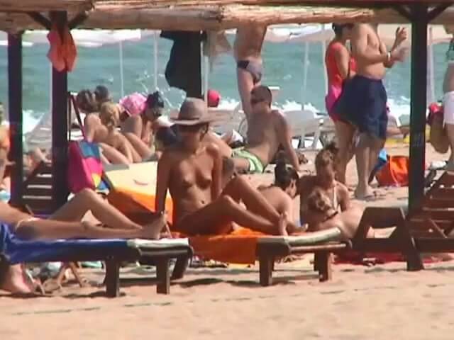 Beaches of solar Bulgaria - Promoting nudism to the masses