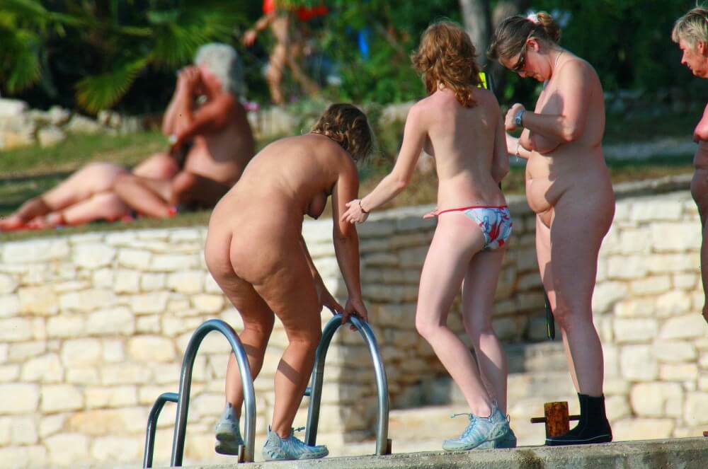 Ula FKK Exploration Family pics - Spiritual and physical harmony are essential in nudist culture