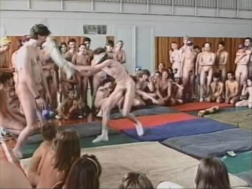 Helios Natura: Come and Play - There are many political figures among the movements supporters