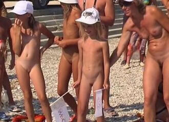 Naturist Royal Family Show video - Leaving the house in a state of complete nudity