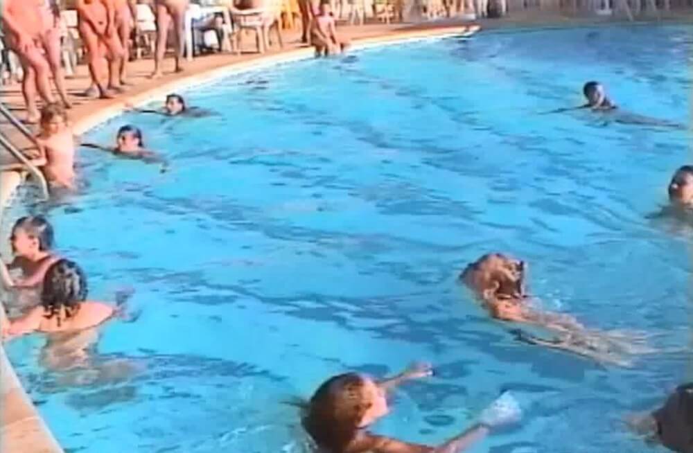 Miss Teen JR. Pageants # 7 video Sunat Natplus HD - Nudism promotes mental well-being