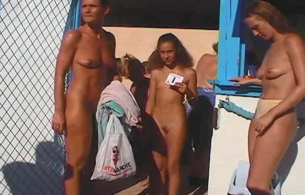 Miss Teen JR. Pageants # 2 video Sunat Natplus HD - Nudists value simplicity and openness